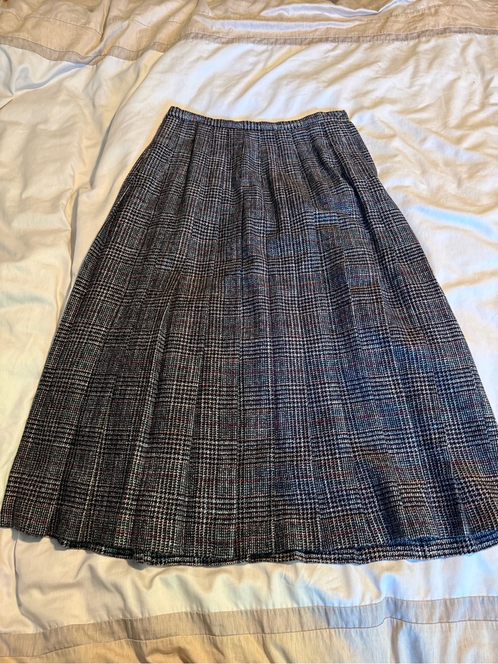 Vintage 100% Wool Classic Plaid Midi Skirt in Black and Gray